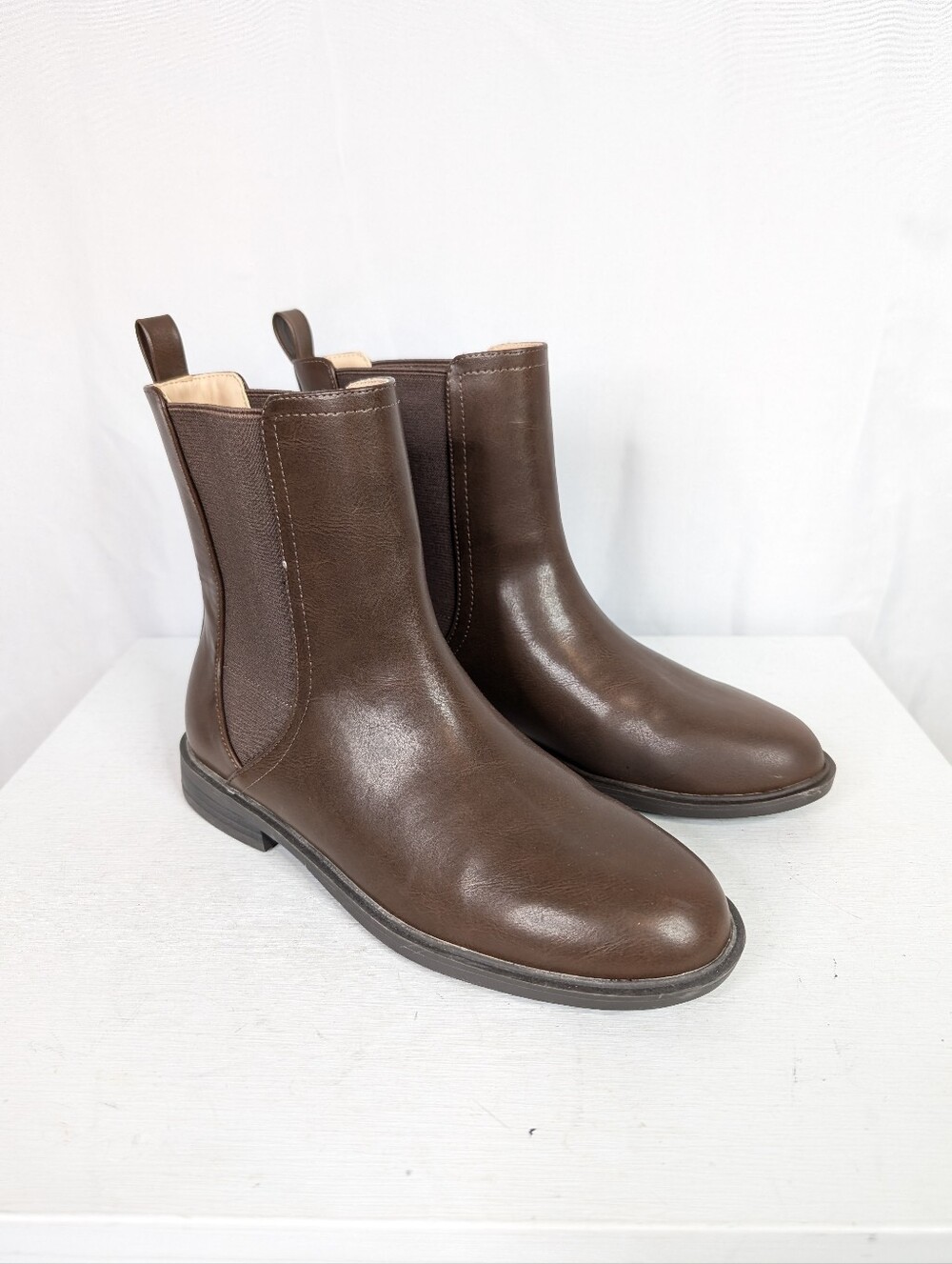 Journee Collection Violet Faux Leather Brown Chelsea Boots - Size 8
